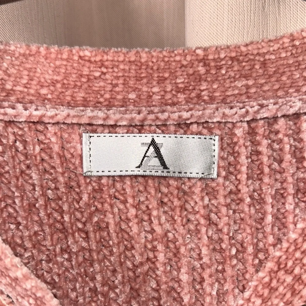 Pink V-Neck Sweater - Picture 2 of 5